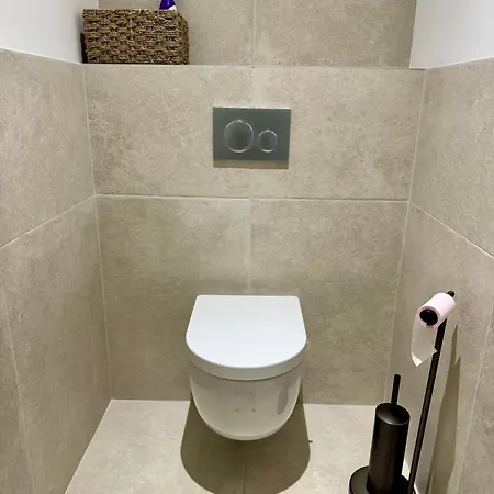 Accommodatie bij particulieren Privee Avec Salle De Bain Partagee - La Brousse *